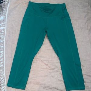 All in Motion capri workout pants
